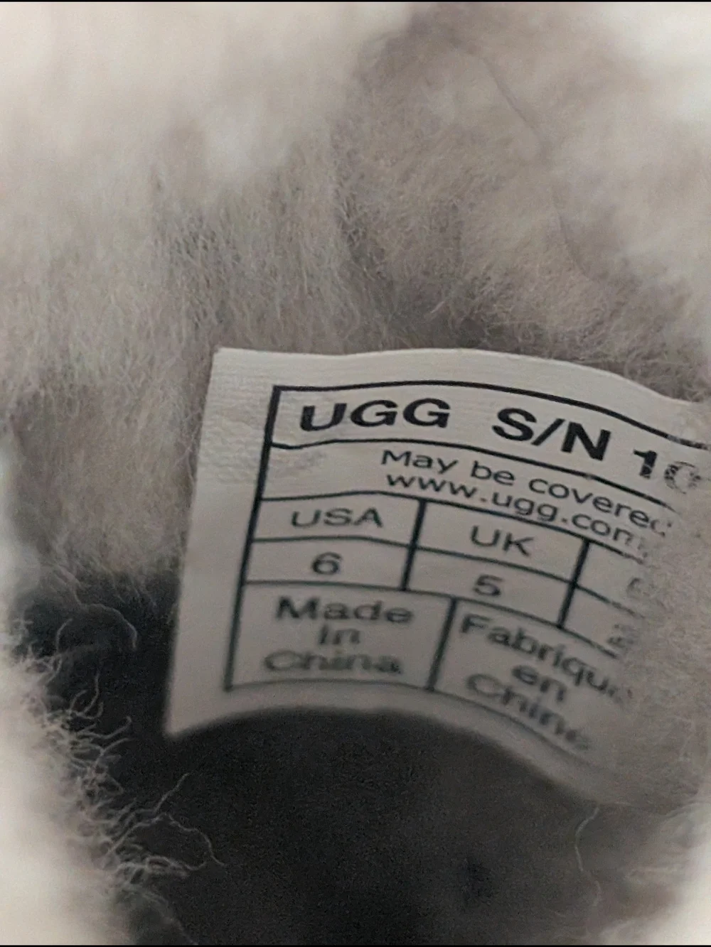 UGG Unisex-Child Classic  Boot
